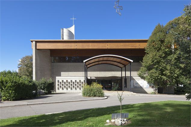 L'église Sainte-Bernadette d'Annecy - Cliché Dominique Lafon