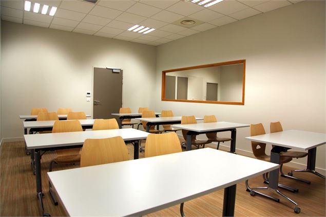 Salle Rochebrune - vue devant