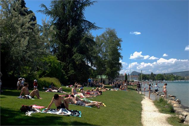 Plage des Marquisats - Lac Annecy Tourisme