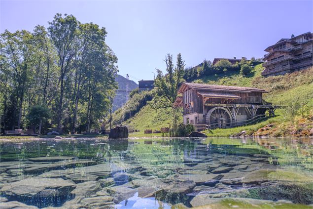 Promenade dans le parc des Dérêches_Morzine - @JBbieuville