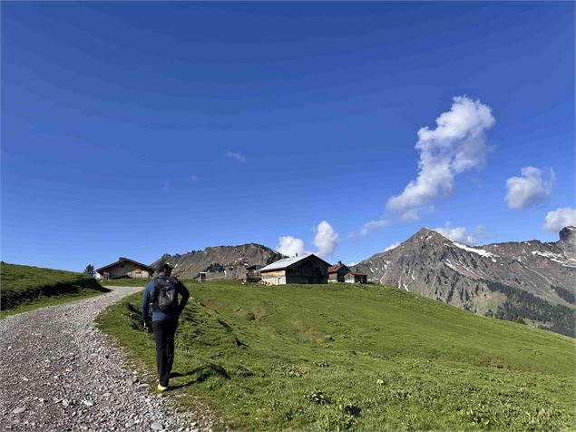 Col de cou depuis le lac des Mines d'Or_Morzine