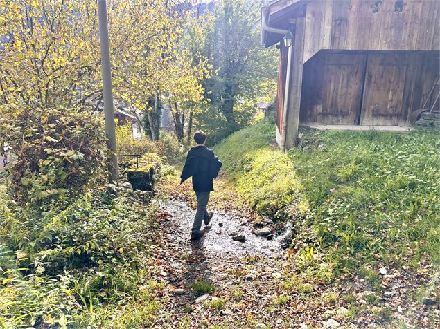 Itinéraire pédestre : Découverte du village de Samoëns par les Moulins et les Plaignes_Samoëns - Léo