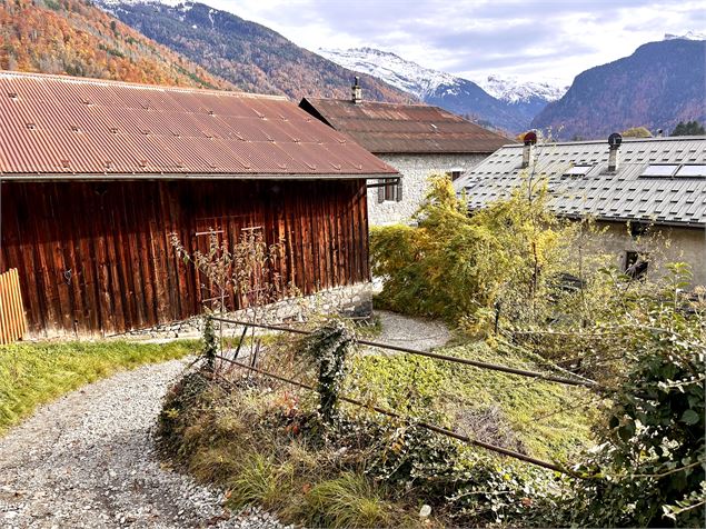Itinéraire pédestre : Découverte du village de Samoëns par les Moulins et les Plaignes_Samoëns - Léo