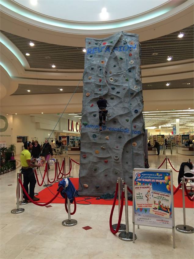 Rev'asion - Mur mobile d'escalade