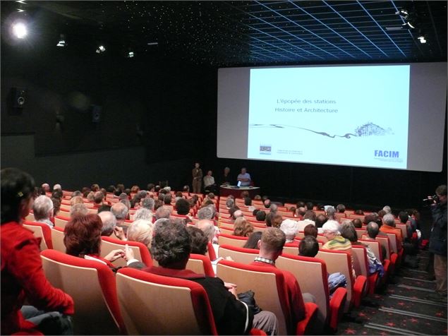 Grande salle cinéma