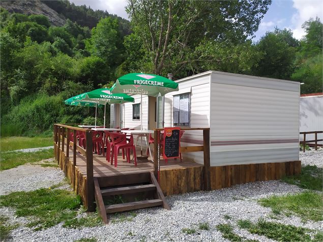 Buvette et petite restauration au plan d'eau de l'Illaz à Modane - Jocelyne Soares