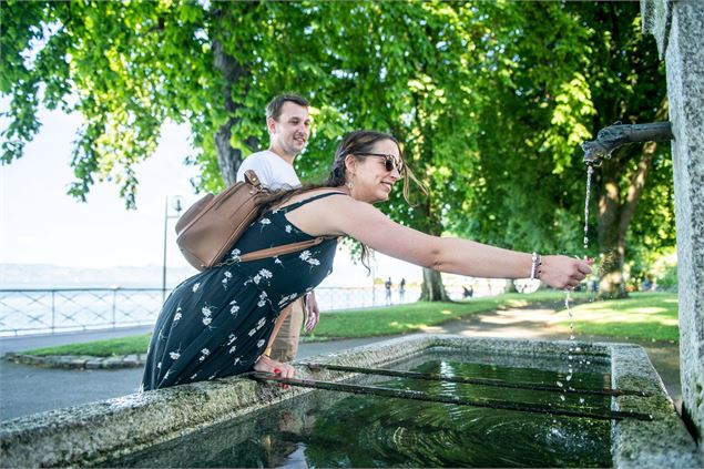 fontaine sur les quais - Ville d'Evian (la Nouvelle Image)