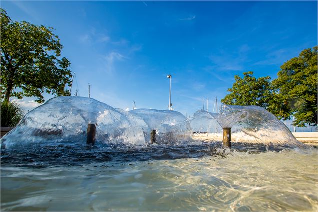 fontaines du port des Mouettes _Evian - Ville d'Evian (la Nouvelle Image)