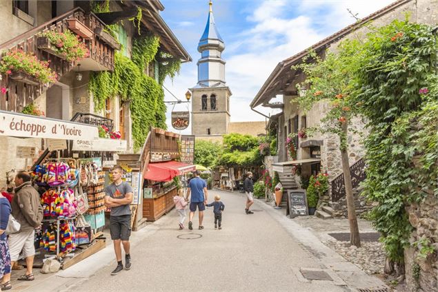 Rue de l'Eglise - Destination Léman - A. Berger