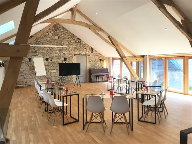 salle aqueduc - La Tour d'Oncin