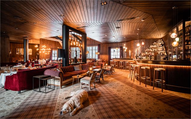 Ambiance cosy_Bar La Mourra - @yann.allegre