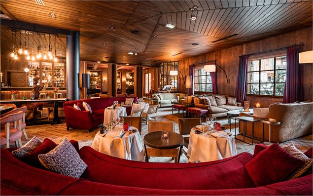 Ambiance cosy_Bar La Mourra - @yann.allegre