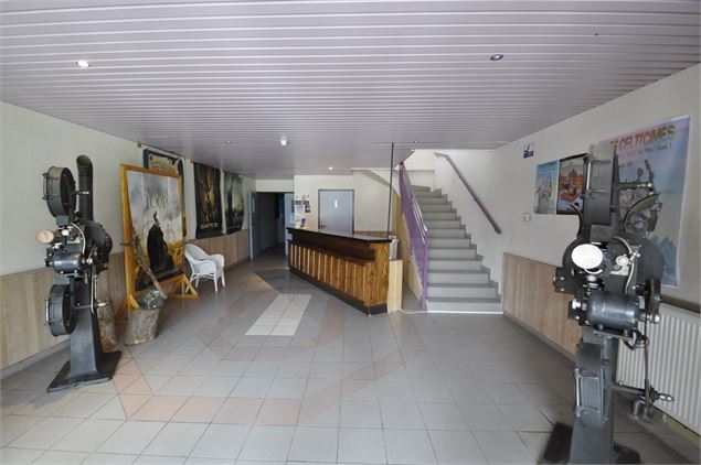 Caisse salle de cinéma - OTICoeurdemaurienne