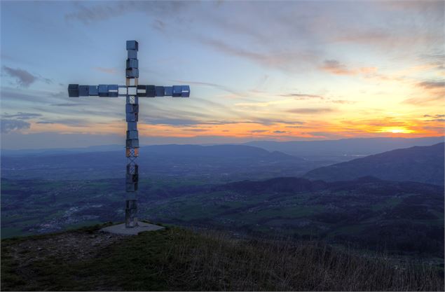 Sentier de randonnée pédestre - La Pointe des Brasses depuis Les Lavouets_Viuz-en-Sallaz - Christell