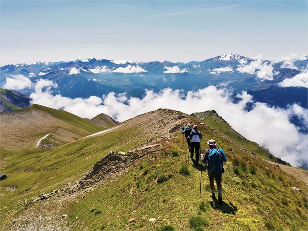 Grand Coin randonneurs sommet - Tilby.Vattard