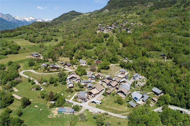 Vue aérienne sur les villages. - Tilby.Vattard