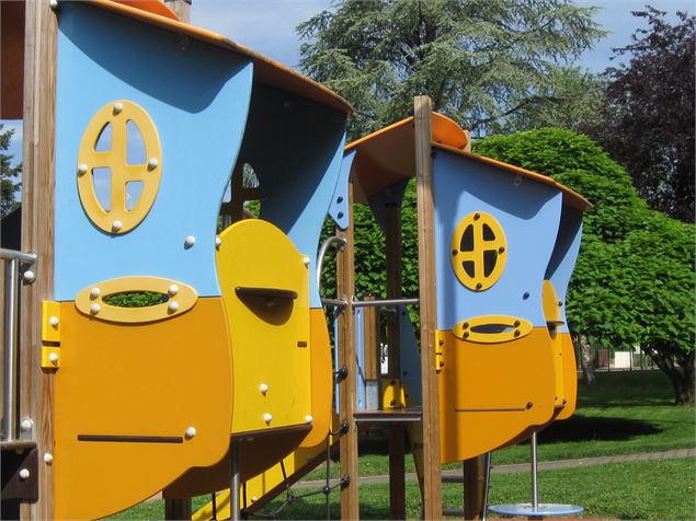 Aires de jeux de Meximieux