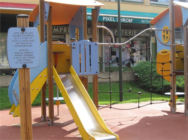 Aires de jeux de Meximieux