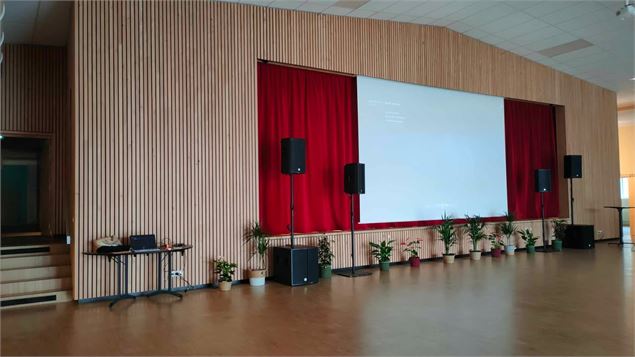 Salle des Fêtes - Saint-Denis-lès-Bourg_Saint-Denis-lès-Bourg - ©Mairie de Saint-Denis-lès-Bourg