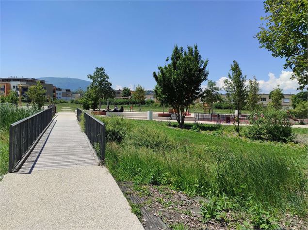 Aire de jeux Cranves-Sales - A.Modylevskaia - OT monts de Genève