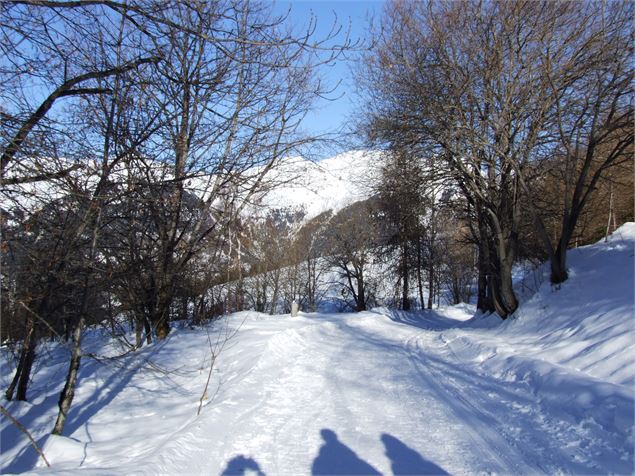 Sentier - Maison de Montalbert