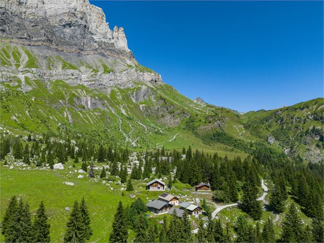 Refuge de Moëde Anterne par la piste_Passy - OT Passy