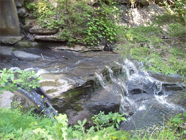 sentier pédestre : la Vallée de Cœur depuis Lintre