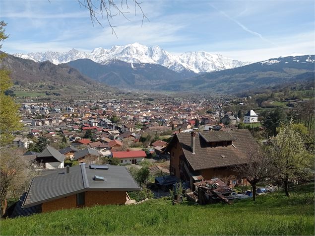 sentier pédestre : circuit des coteaux - Patrice Labarbe