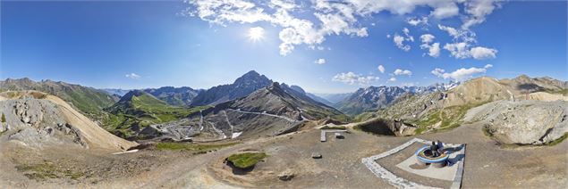 Table d'orientation au sommet du col du Galibier - A. Pernet / Ot Valloire