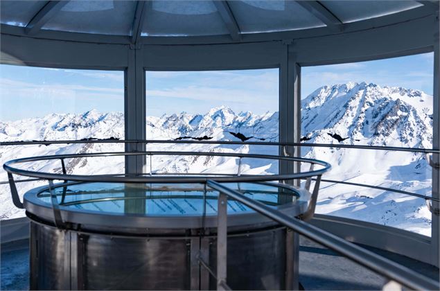 Rotonde avec vue sur les sommets - T.Loubère - OT Val Thorens