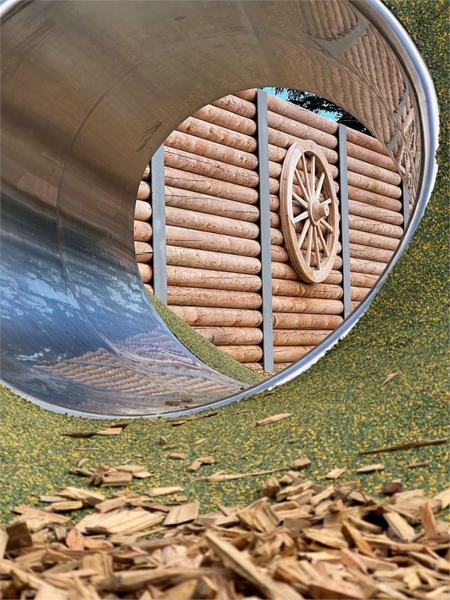 Aire de jeux au Lachat_Crest-Voland - SPL _CREST-VOLAND_COHENNOZ/V_JOSSET