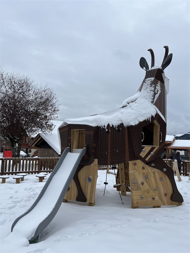 Aire de jeux au Cernix_Cohennoz - OT CVC