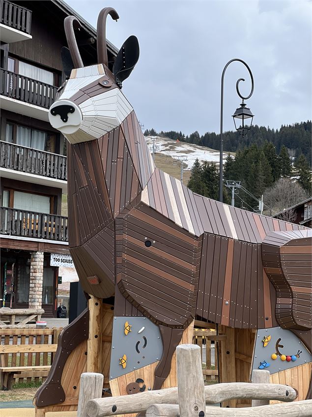 Aire de jeux au Cernix_Cohennoz - OT CVC