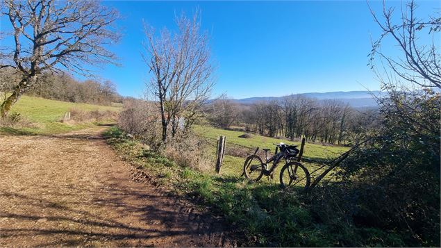 Circuit VTT n°22 (rouge) Entre vignoble et Gorges du Suran_Bohas-Meyriat-Rignat - scalland