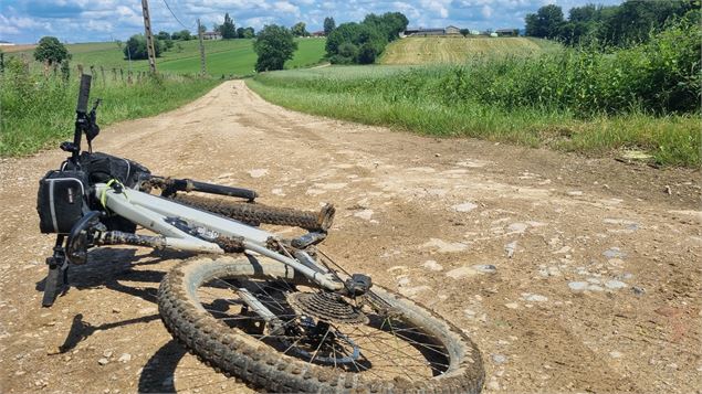 Circuit VTT-VTC n°28 (rouge) - Cormoz_Saint-Nizier-le-Bouchoux - scalland