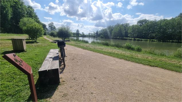 Circuit VTT-VTC n°28 (rouge) - Grand tour de Mépillat - Terres fortes de Cormoz_Saint-Nizier-le-Bouc