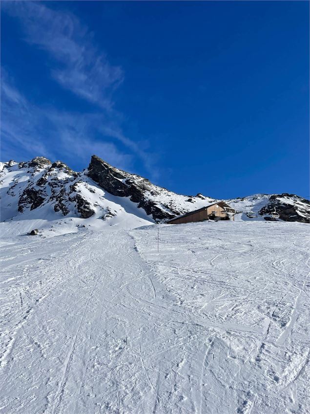 Monter en direction de la gare d'arrivée du télésiège - OT Val Thorens