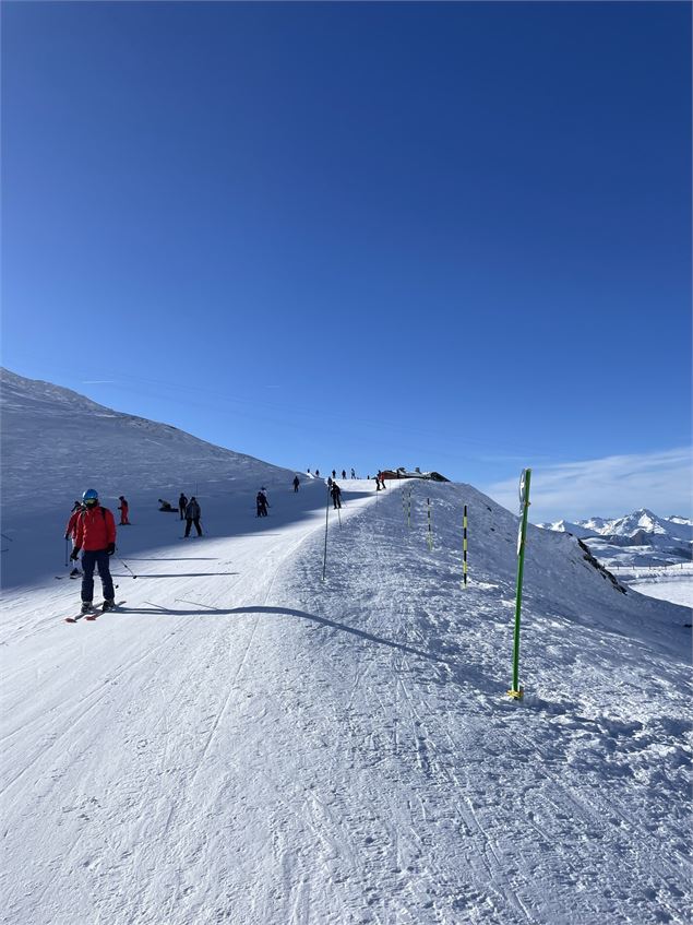 Longer la piste verte Traversée des 2 Lacs - OT Val Thorens