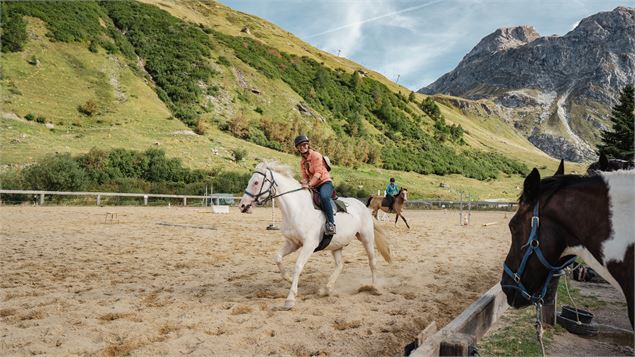 École d'équitation & Poney Club_Val-d'Isère - Yann Allegre