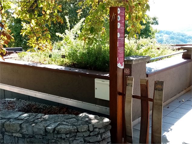 Le vignoble de Jongieux, un paysage à déguster à vélo - Henri De Caevel