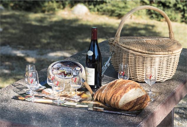 Aire de pique-nique à la Chapelle Saint-Romain - Henri De Caevel