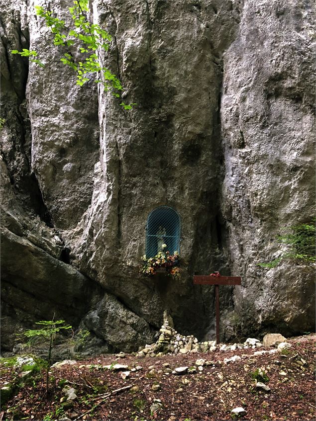 Vierge de la Combe - Massif du Grand Colombier - Maxime Ballet