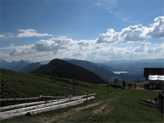 Traversée des Bornes en mode doux E1.2 - Jacques PIETU