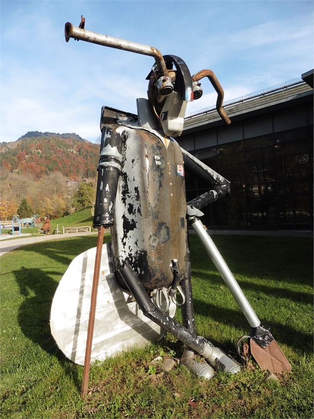 Art Vache : Répression - DOKA Productions