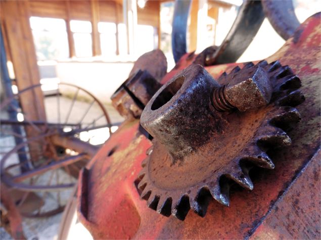 Art Vaches : Les Vaches Ferrailleurs - OT Grand-Bornand