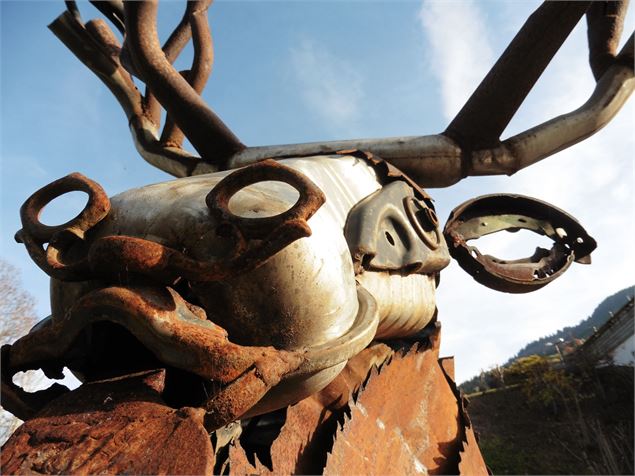 Art Vache : La Vache caribou - Le Grand-Bornand Tourisme