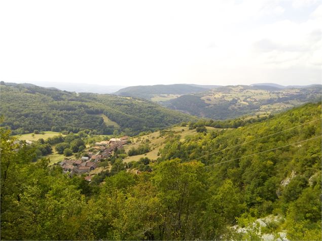 Vue sur le Bugey depuis la carrière de Cerin - OT - S.Megani