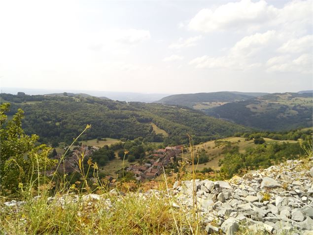 Vue sur le Bugey depuis la carrière de Cerin - OT - S.Megani