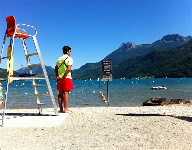 doussard_plage_bout_du_lac_maitre_nageur - Julien Heuret