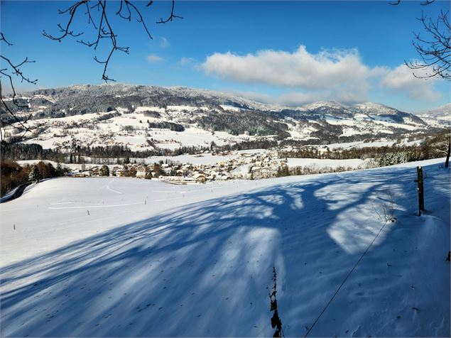 Vue sur Villard et la Vallée Verte - Christelle Becameil